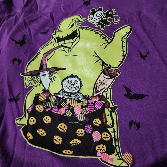 NWT Disney The Nightmare Before Christmas Oogy Boogy Purple Graphic Tee T-Shirt - Picture 4 of 5